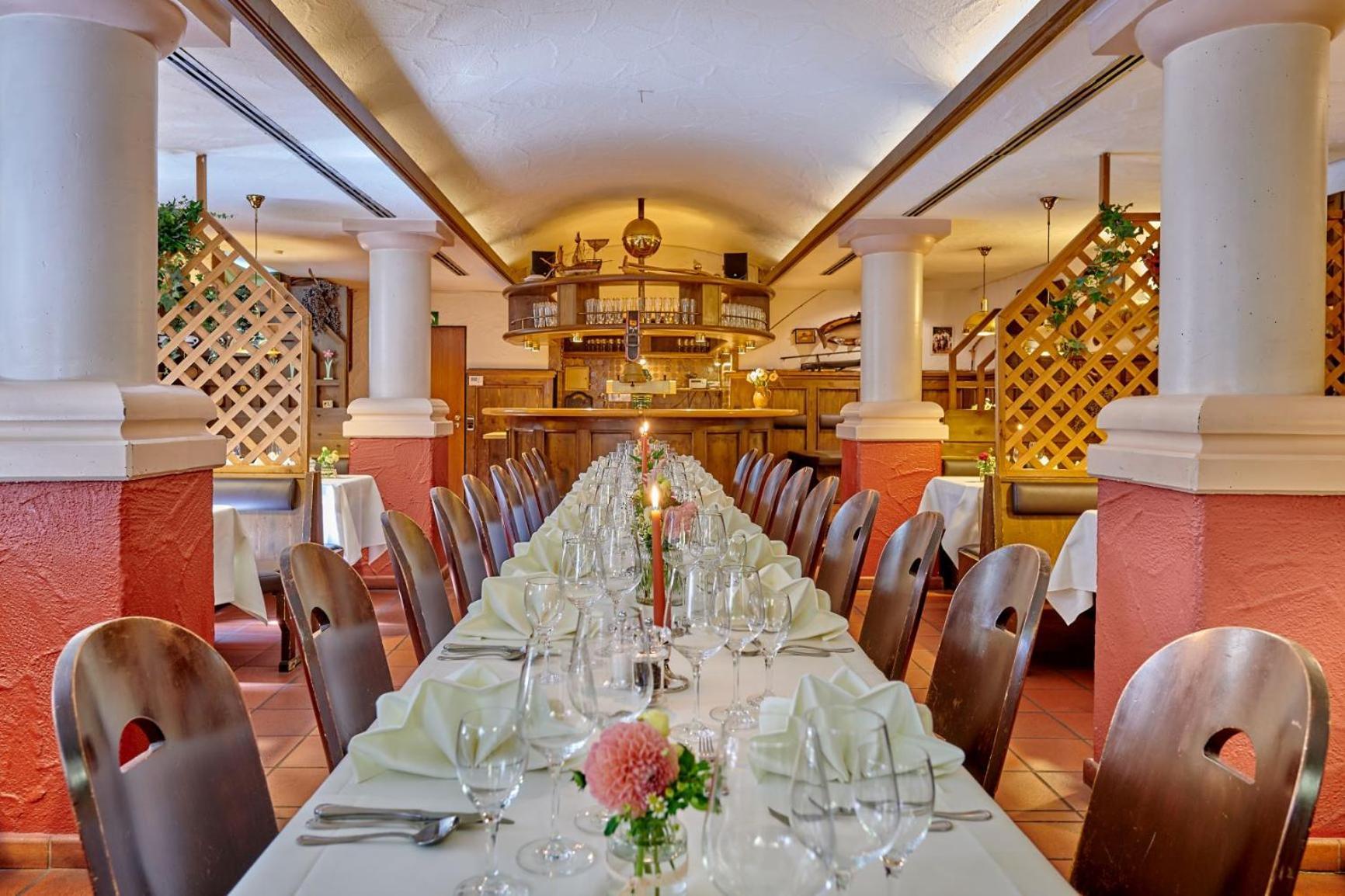 Ringhotel Gasthof Hasen Herrenberg Buitenkant foto