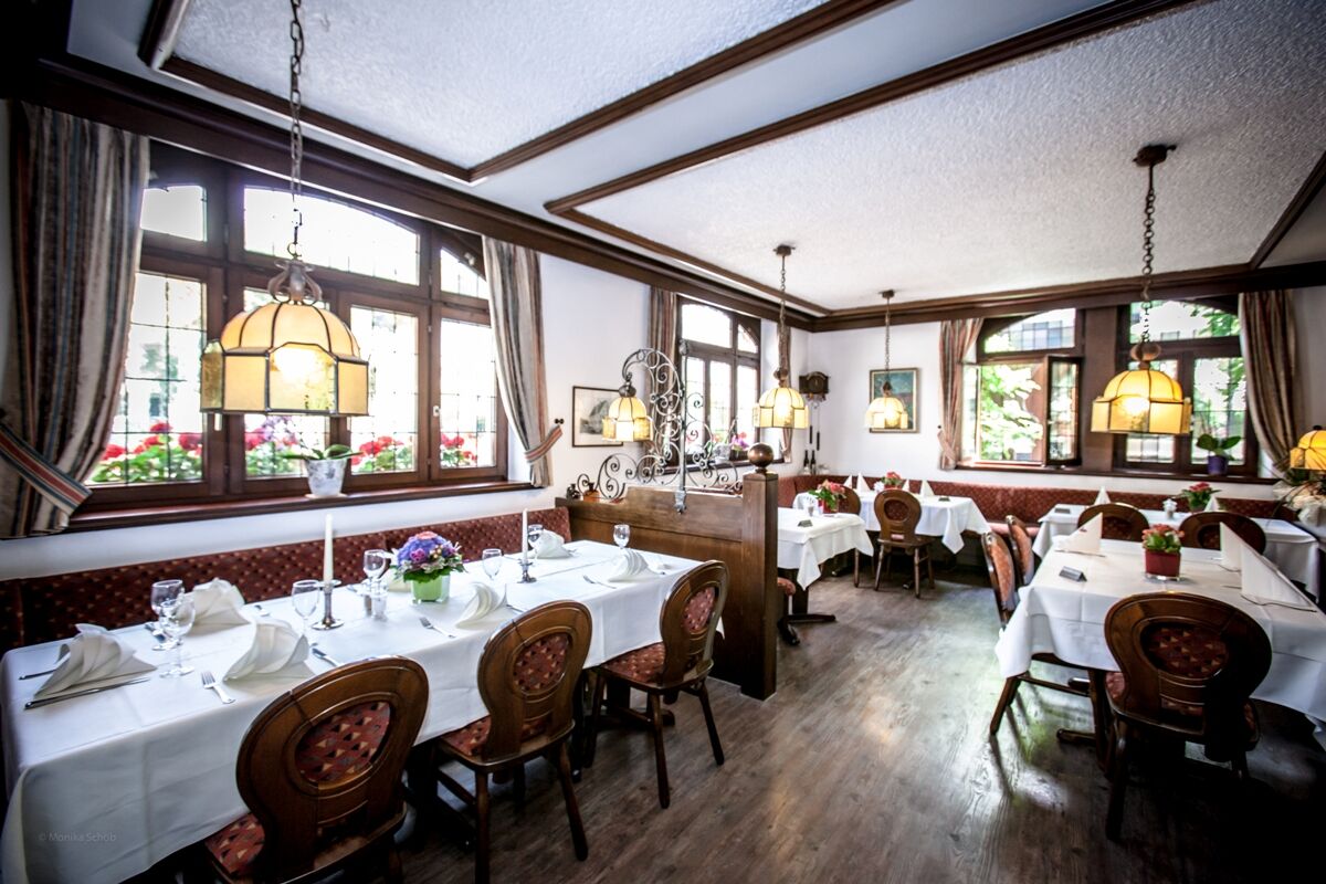 Ringhotel Gasthof Hasen Herrenberg Buitenkant foto