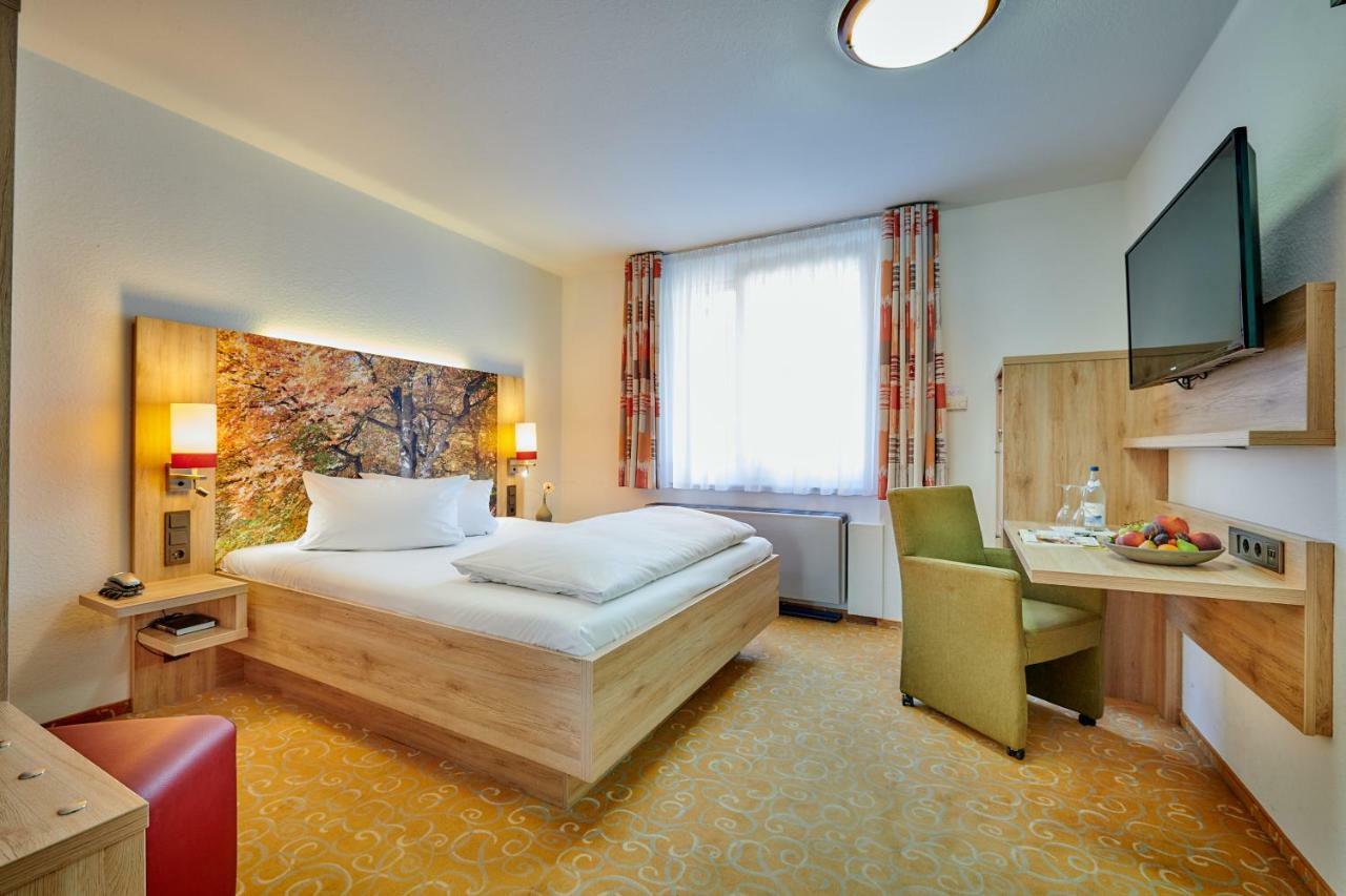 Ringhotel Gasthof Hasen Herrenberg Buitenkant foto