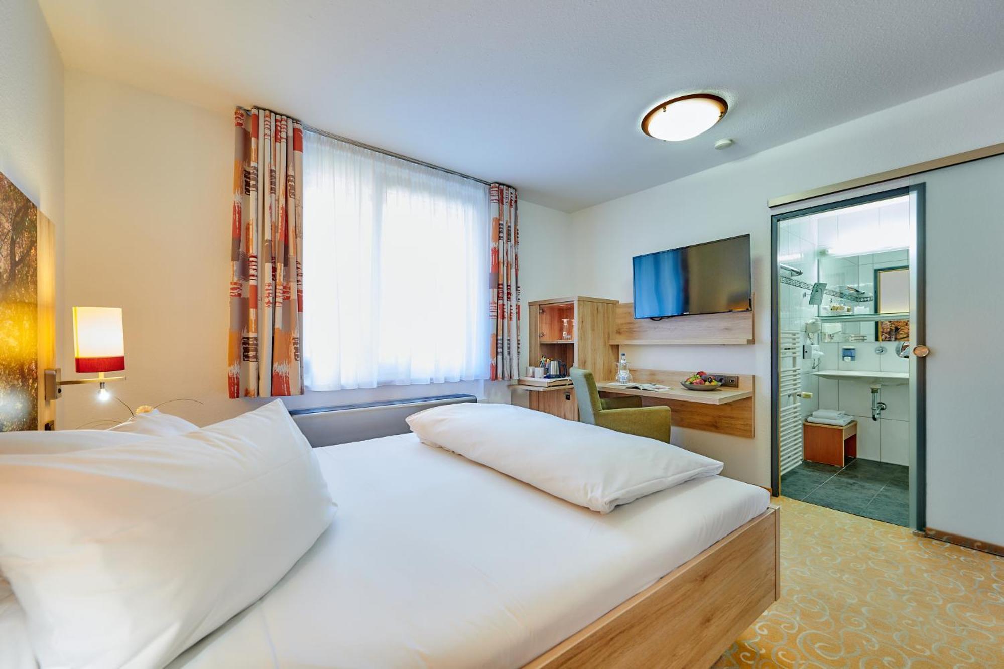 Ringhotel Gasthof Hasen Herrenberg Buitenkant foto